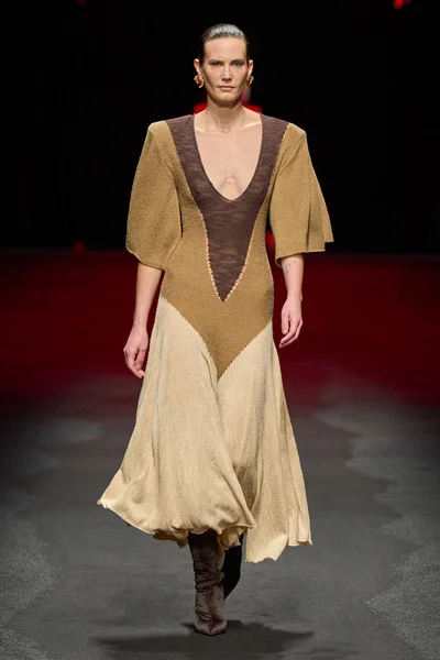 Look 26